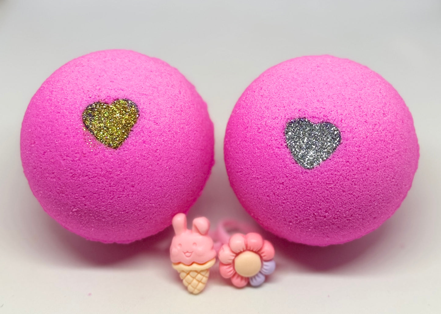 RASPBERRY LEMONADE RING SURPRISE BATH BOMB 65MM