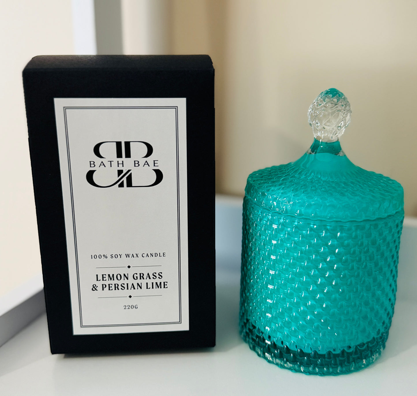 TIFFANY BLUE SOY WAX CANDLE 220G