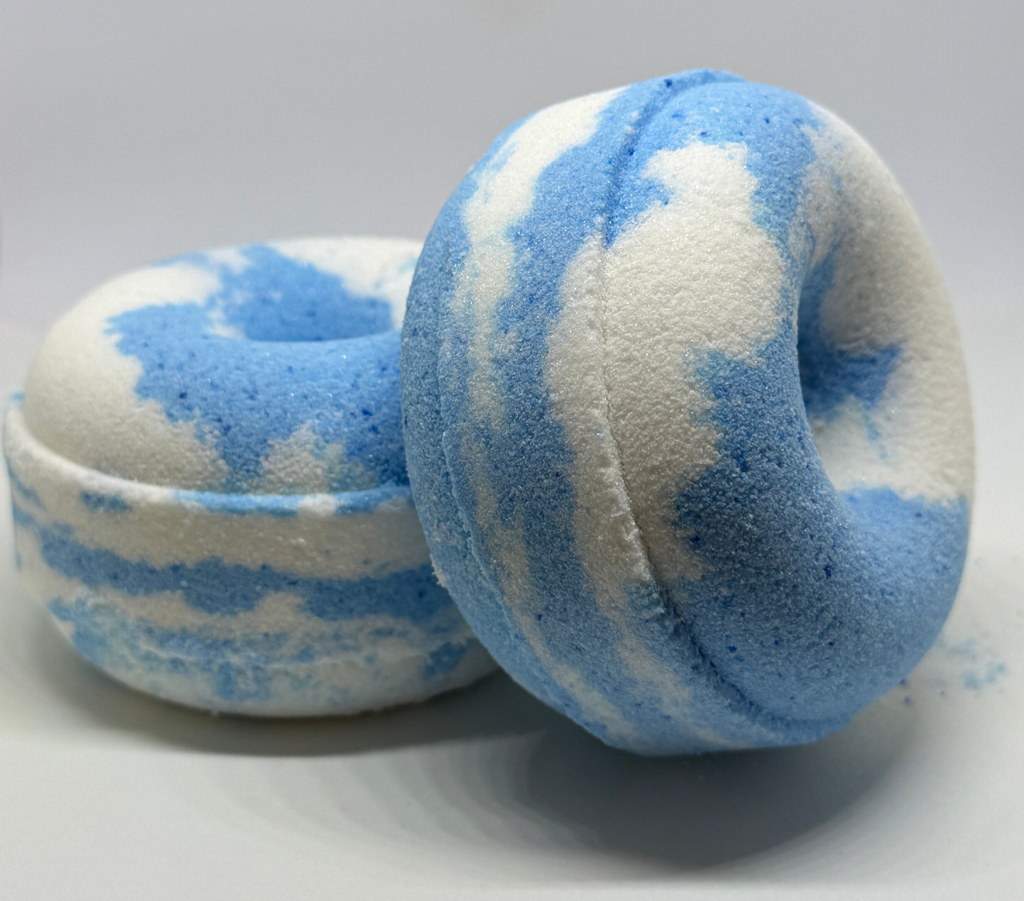 BLUE SUGAR DONUT BATH BOMB