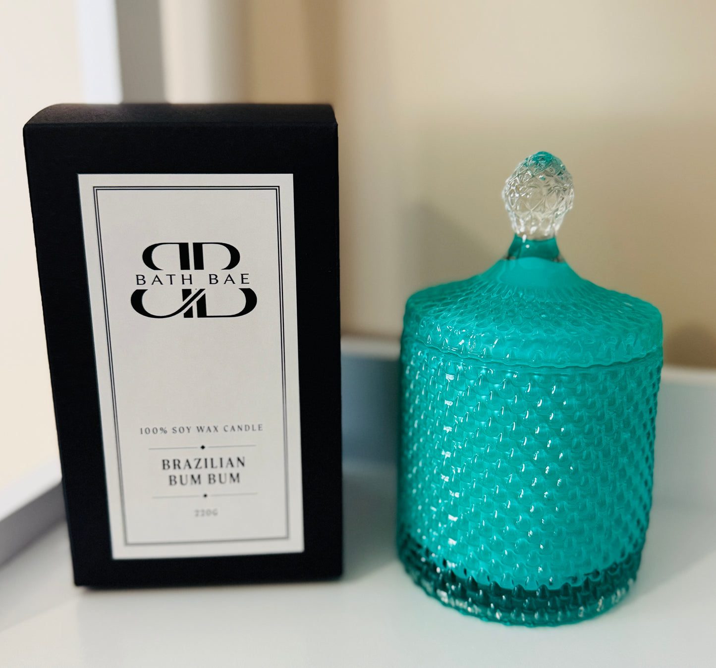TIFFANY BLUE SOY WAX CANDLE 220G