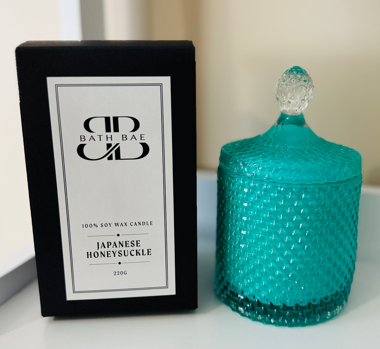TIFFANY BLUE SOY WAX CANDLE 220G