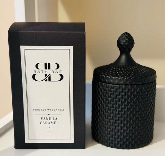 MATT BLACK TEAR DROP SOY WAX CANDLE 220G